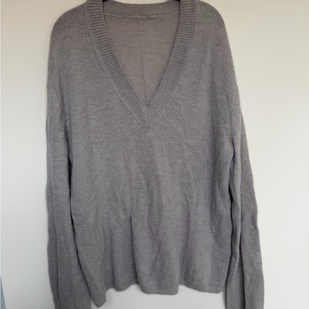 The Frankie Shop V-Neck Gray Sweater